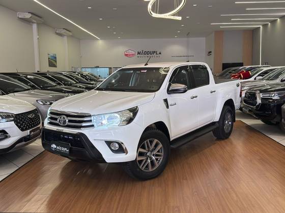 TOYOTA HILUX 2.8 SRV 4X4 CD 16V DIESEL 4P AUTOMÁTICO TOYOTA HILUX 2.8 SRV 4X4 CD 16V DIESEL 4P AUTOMÁTICO